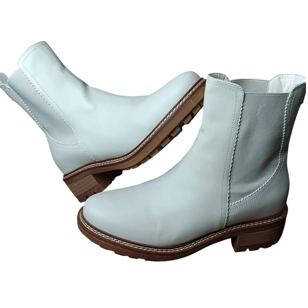 MIA Parker Chelsea Boots Women 10 White Lug Sole‎ Combat Ankle Booties